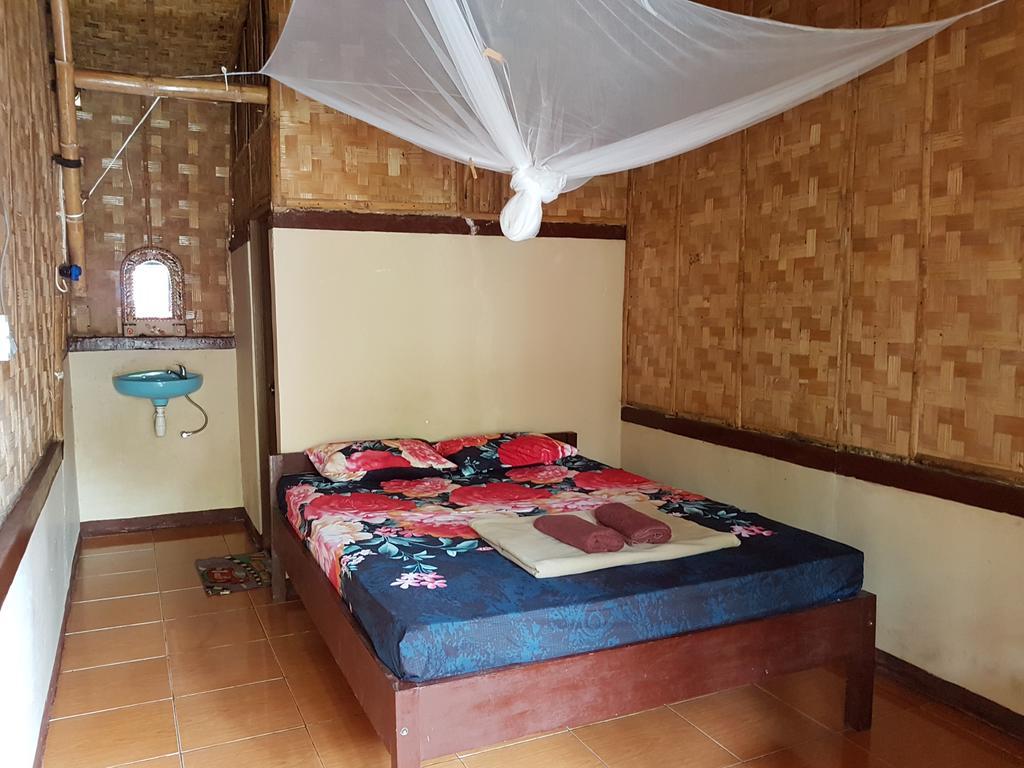Red Island Bungalows Pasanggaran Quarto foto
